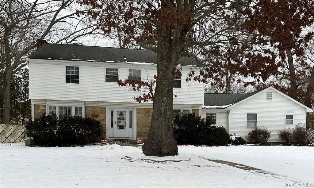 27 Whitmore Lane, Coram, NY 11727 - #1