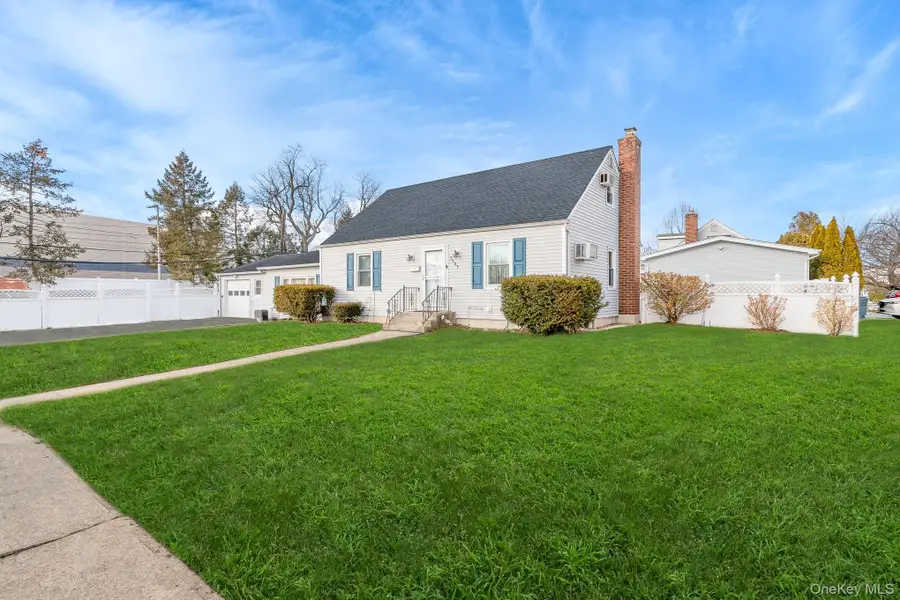 3683 Hawk Road, Levittown, NY 11756 - #3