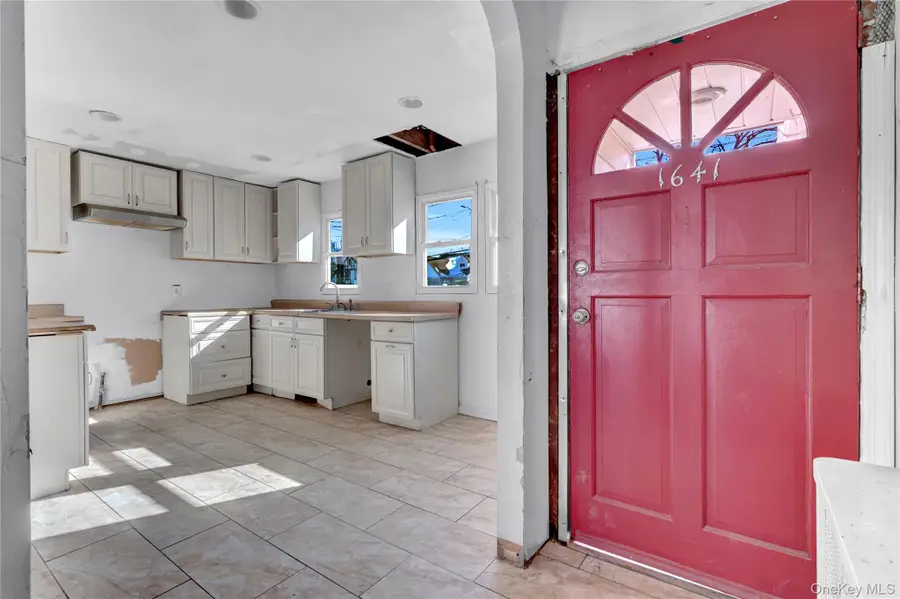 1009 Centennial Avenue, Baldwin, NY 11510 - #2