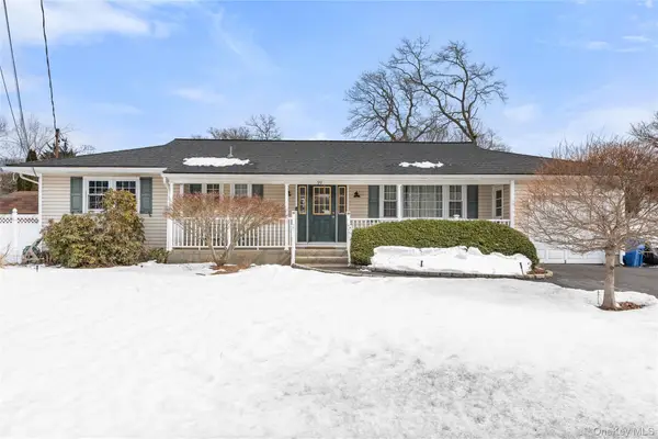 99 Brunswick Road, Ronkonkoma, NY 11779