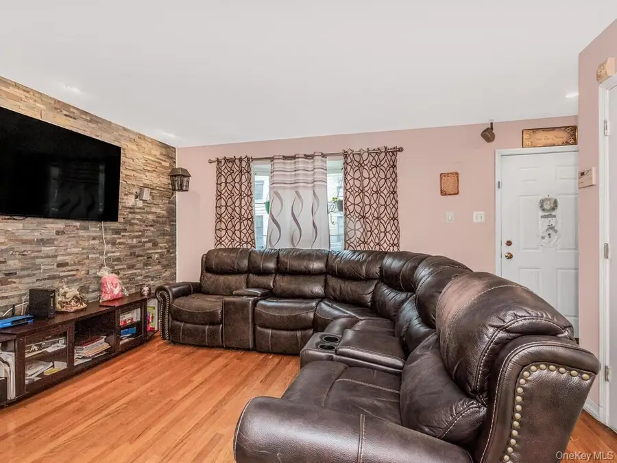 526 E 139th Street, Bronx, NY 10454 - #3