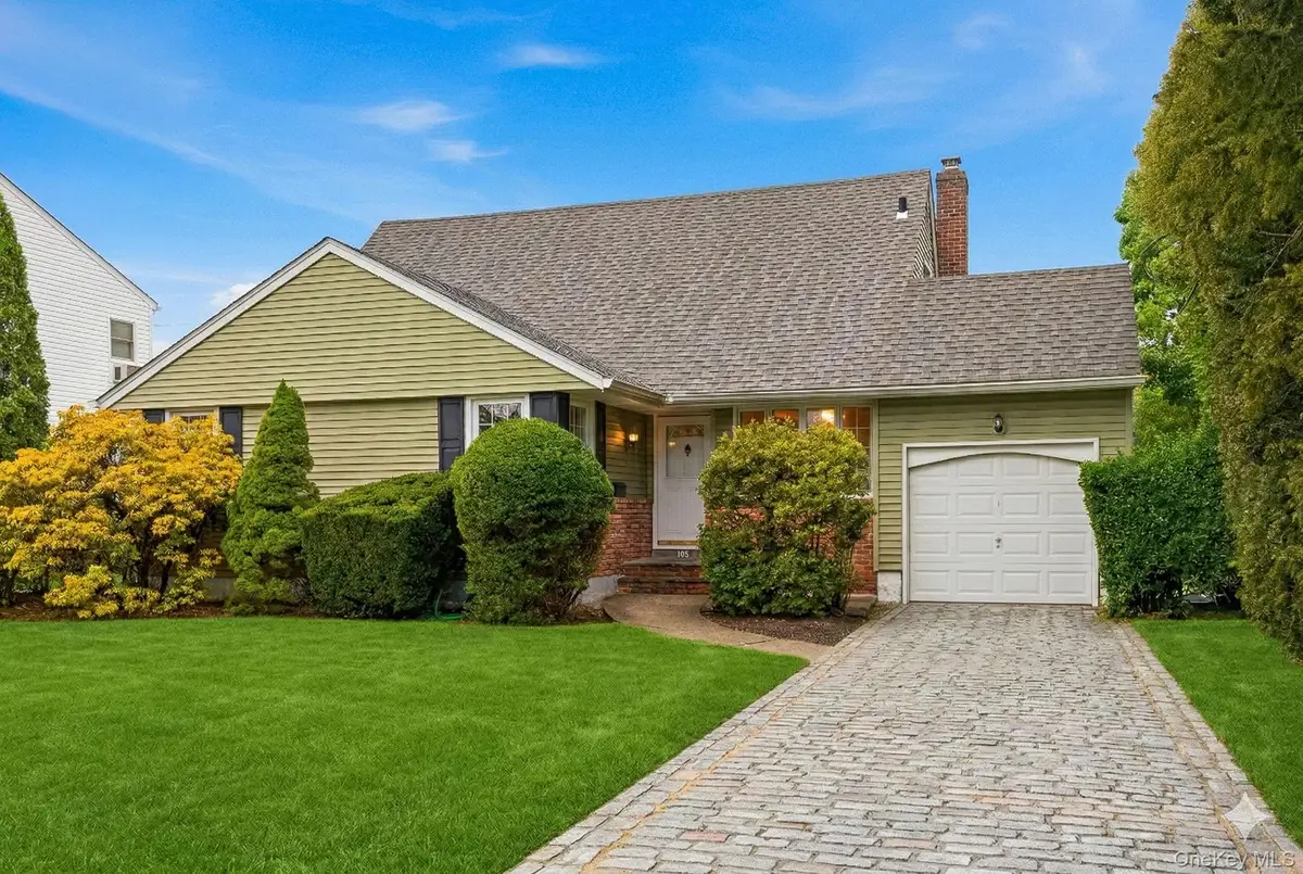 208 Weyford Terrace, Garden City, NY 11530 - #1