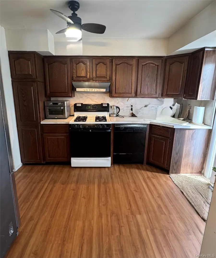 164 N Pine Street, Massapequa, NY 11758 - #2