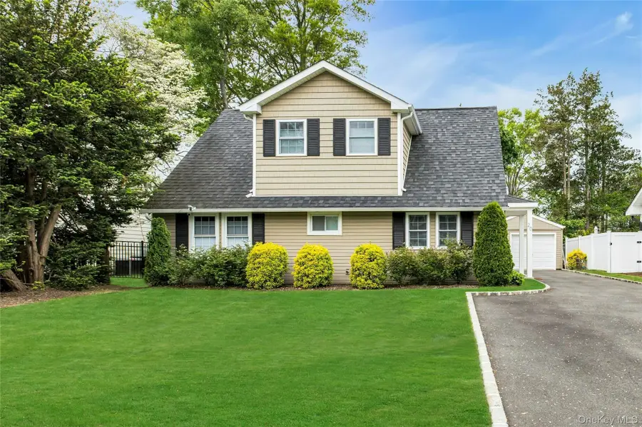 20 Robert Road, Glen Cove, NY 11542 - #2