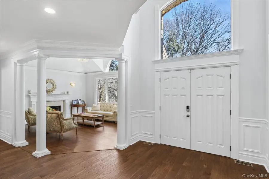 1550 Laurel Hollow Road, Laurel Hollow, NY 11791 - #2