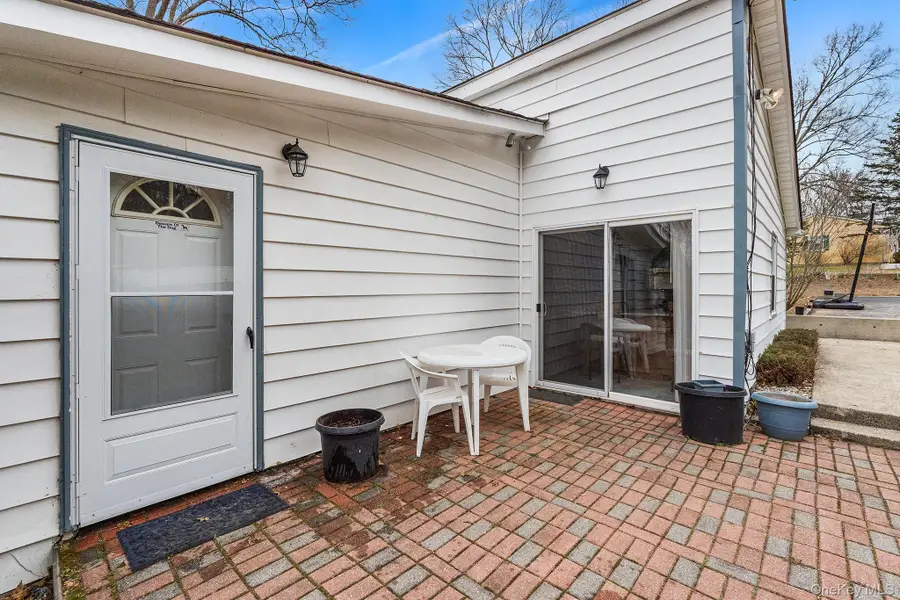 9 Hill View Road, New Windsor, NY 12553 - #3