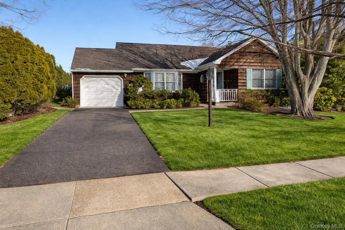 892 Lilac Drive, Massapequa, NY 11758 - #1