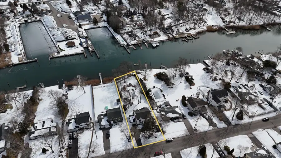 53 Hewitt Boulevard, Center Moriches, NY 11934 - #3