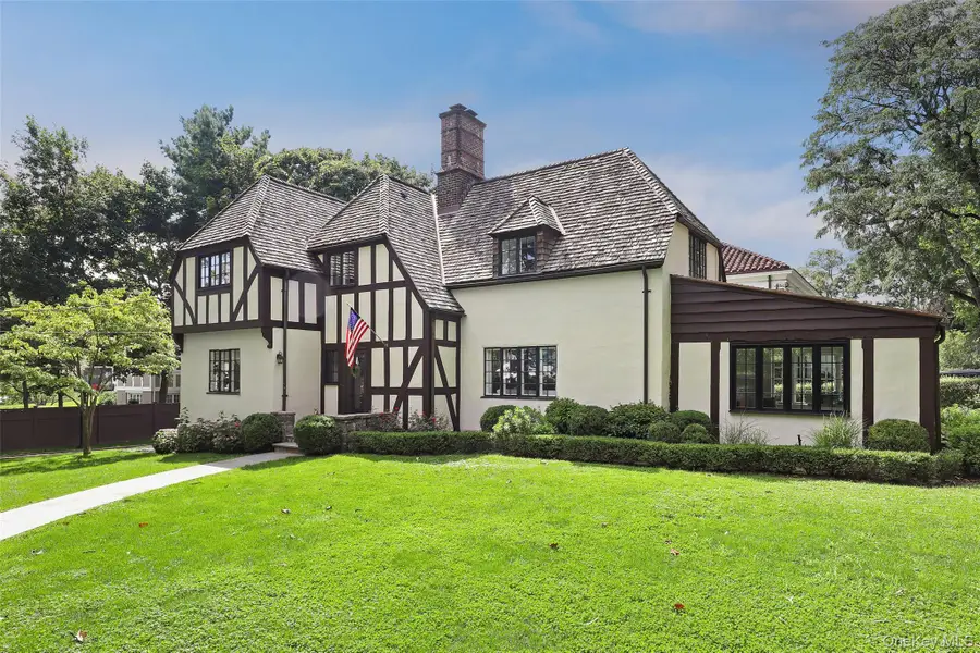 30 Locust Lane, Bronxville, NY 10708 - #2