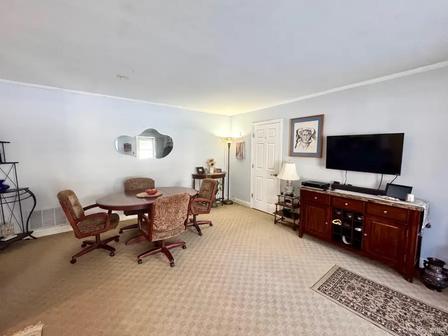 1 Aspen Court #1, Coram, NY 11727 - #3