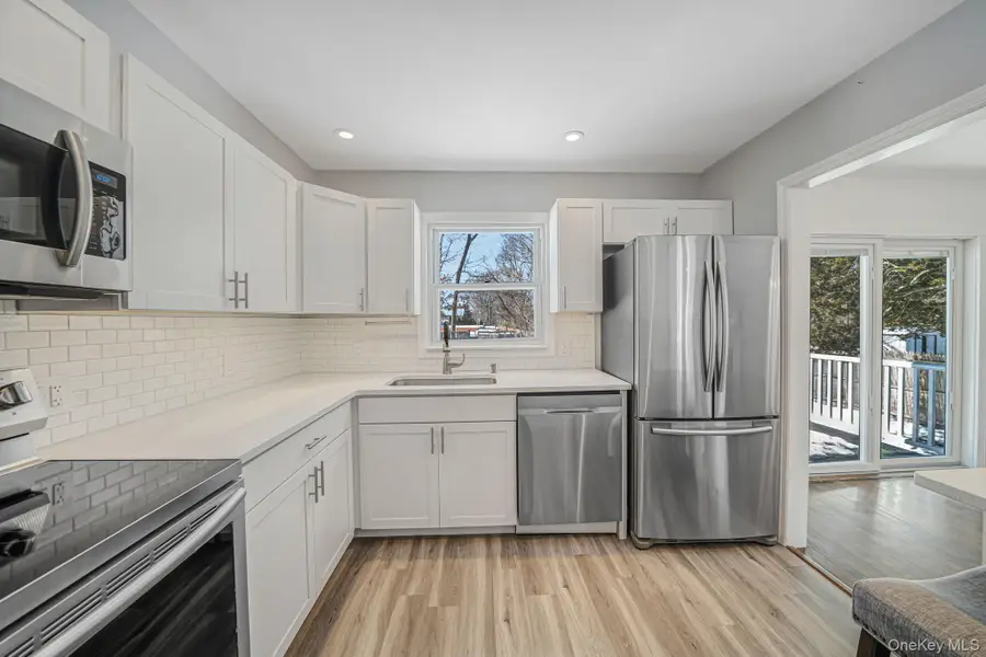 122 Weaver Road, West Sayville, NY 11796 - #2