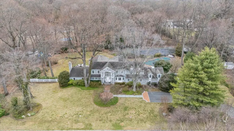 32 Old House Lane, Port Washington, NY 11050 - #2