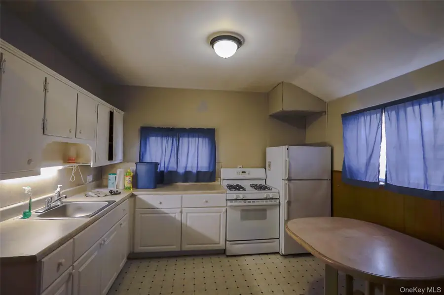 38A Champlain Street, Port Jefferson Station, NY 11776 - #3