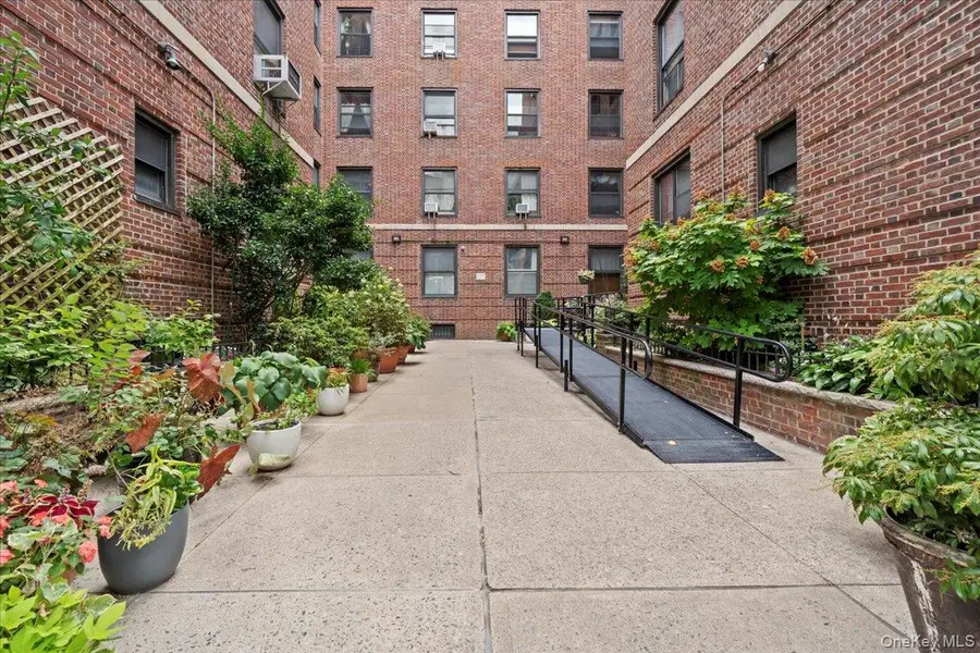 117 Seaman Avenue #4C, New York, NY 10034 - #2