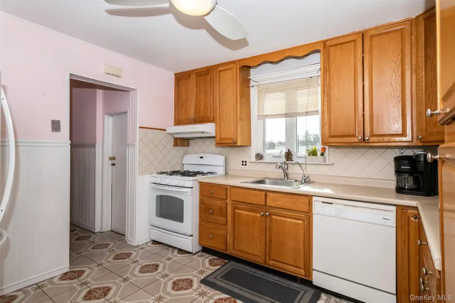 24 5th Avenue, New Rochelle, NY 10801 - #3