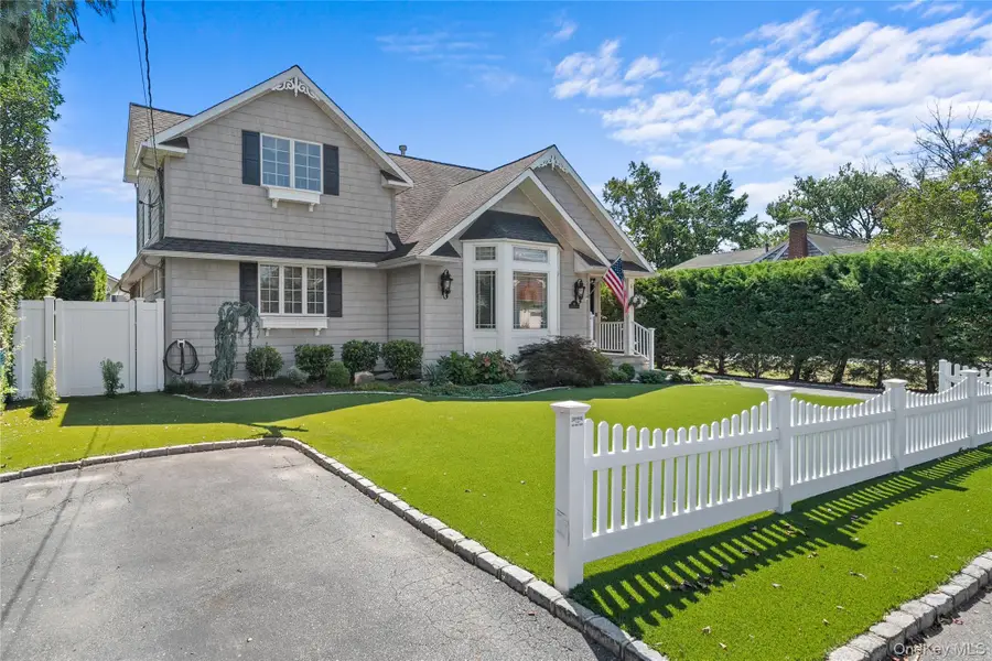 24 Lebrun Avenue, Amityville, NY 11701 - #3