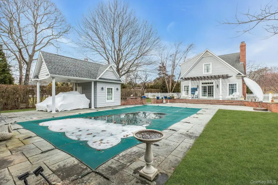 4 Wells Lane, Hampton Bays, NY 11946 - #3