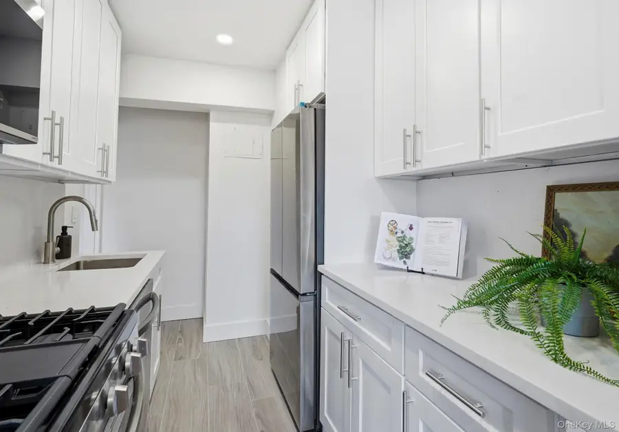 80 E Hartsdale Avenue #518, Hartsdale, NY 10530 - #3