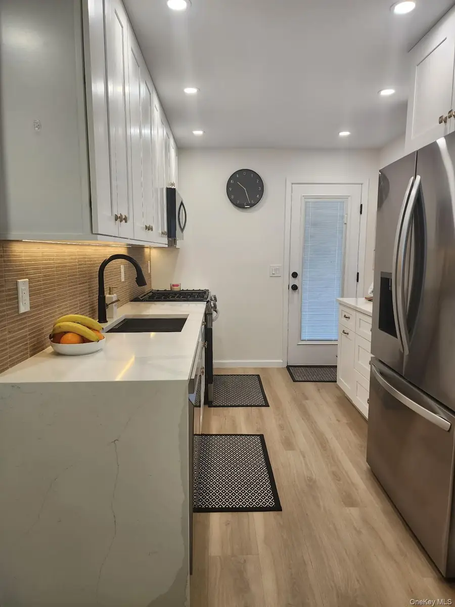 46 W Clearwater Road, Lindenhurst, NY 11757 - #2