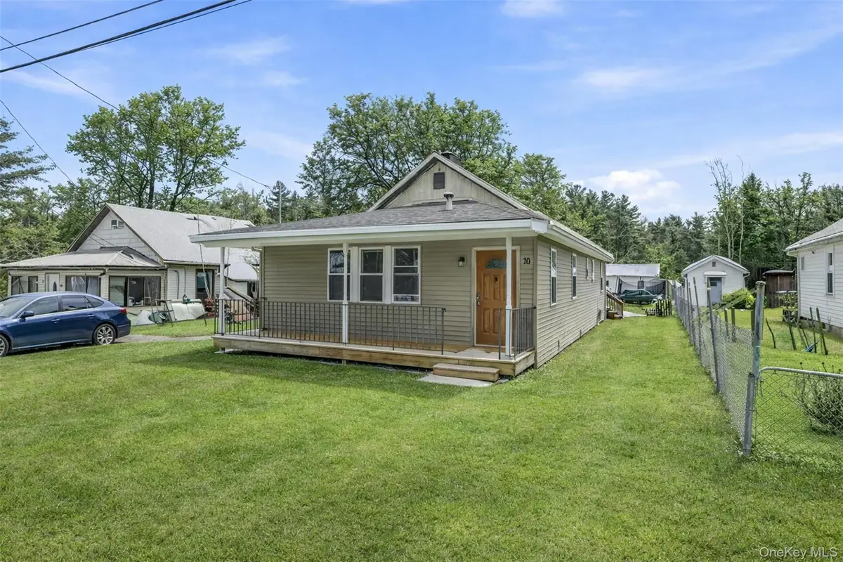 10 Maple Avenue N, Loch Sheldrake, NY 12779 - #1