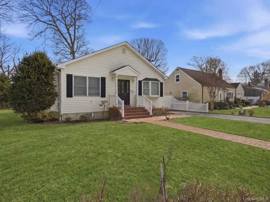 43 Ridgeway Boulevard, Bay Shore, NY 11706 - #3