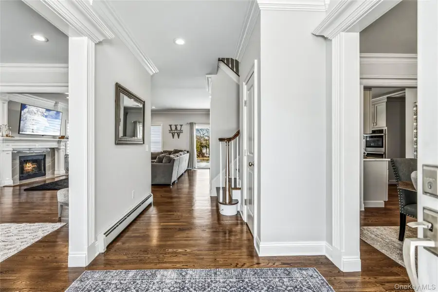 3 Manor Court, Mount Sinai, NY 11766 - #2