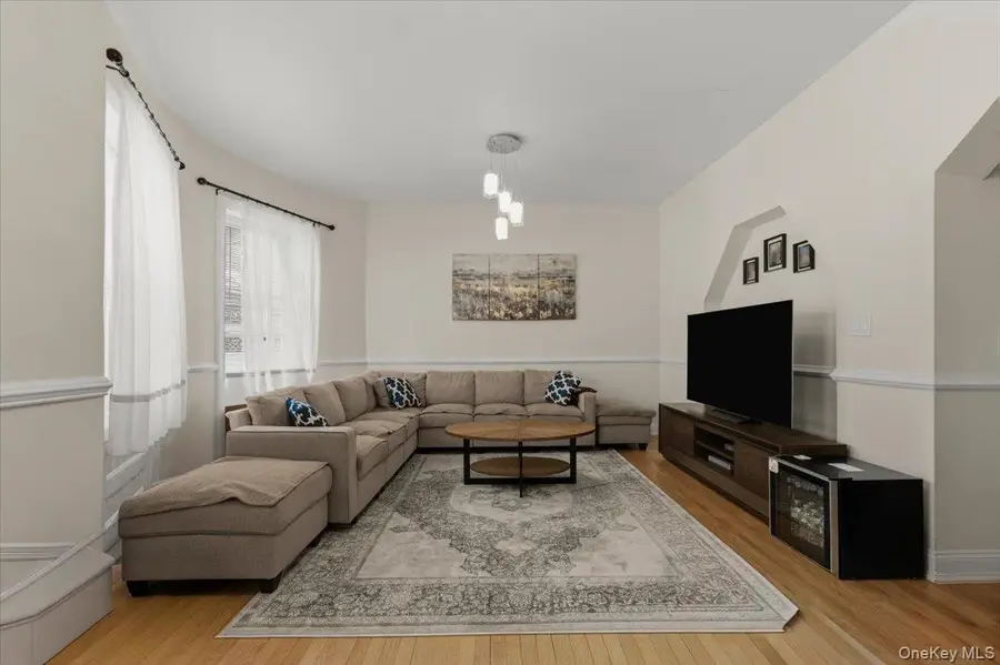 1727 Victor Street, Bronx, NY 10462 - #3