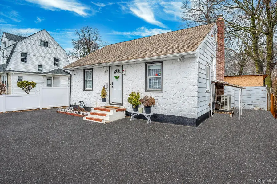 26 Smith Street, Amityville, NY 11701 - #3