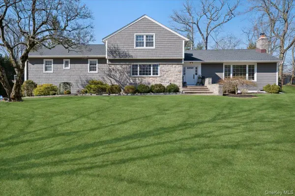 31 Priory Lane, Pelham, NY 10803