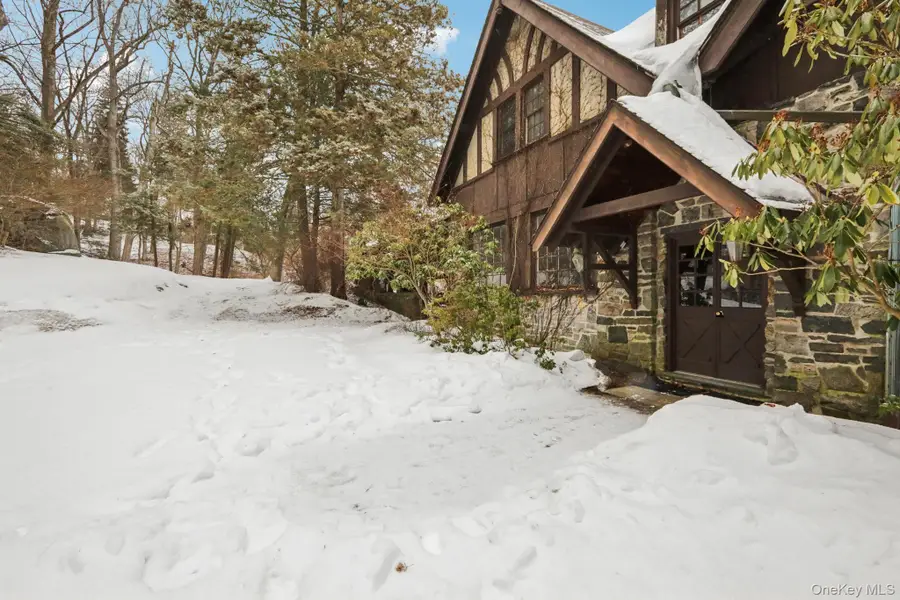 32 E Lake Stable Road, Tuxedo Park, NY 10987 - #3