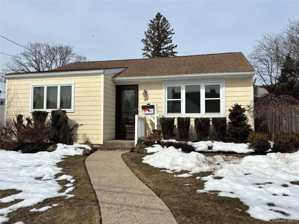 47 Sherbrooke Road, Lindenhurst, NY 11757 - #1
