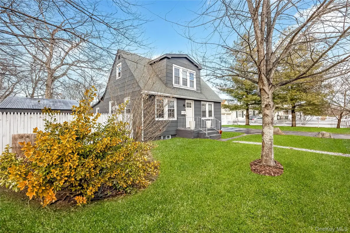 97 Berry Street, Lindenhurst, NY 11757 - #1