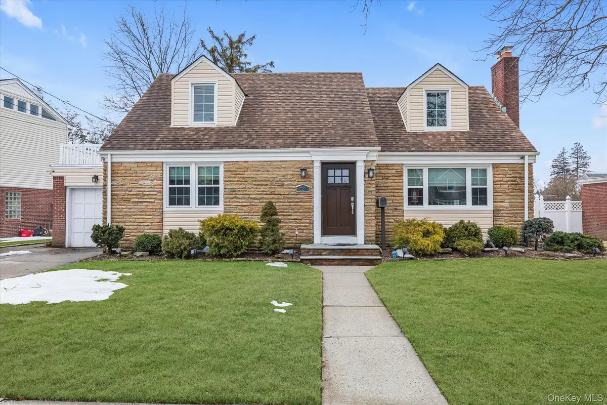 227 Concord Avenue, West Hempstead, NY 11552 - #1