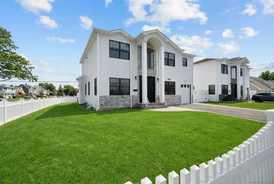 79 Cherry Lane, Hicksville, NY 11801 - #3