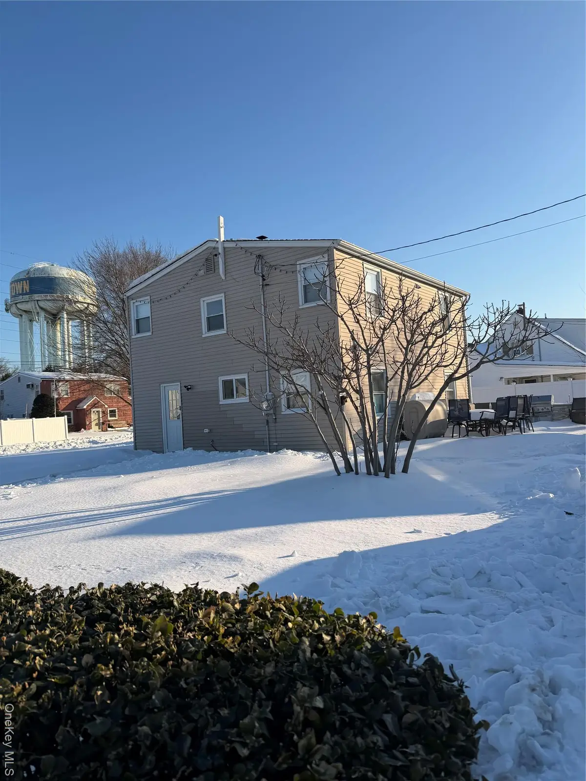 102 Old Farm Road, Levittown, NY 11756 - #1