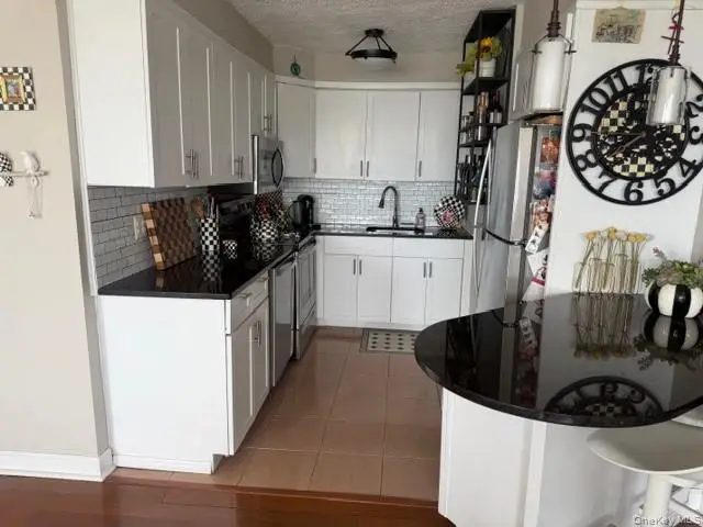 10-24 166th Street #7C, Beechhurst, NY 11357 - #3