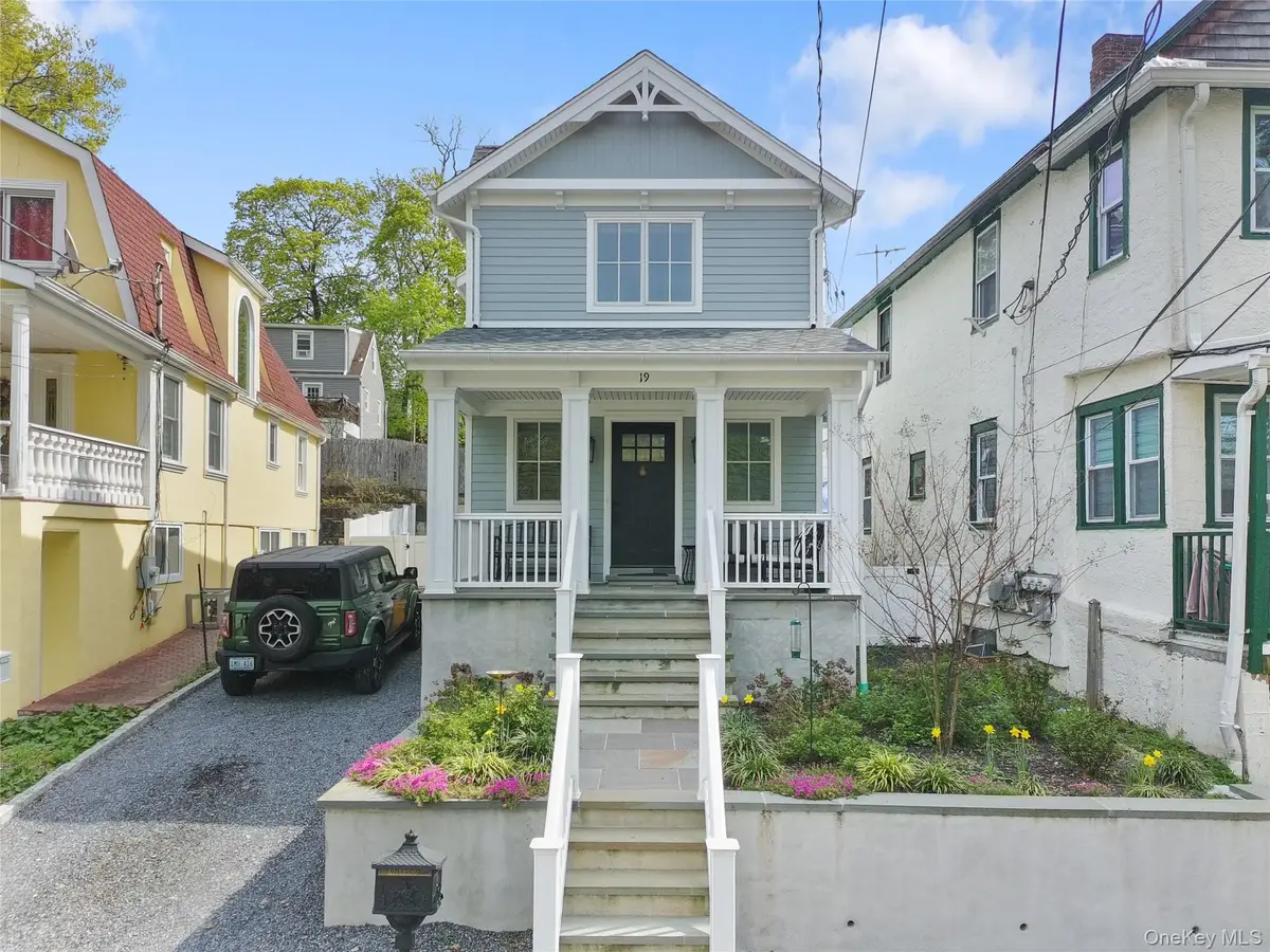 19 Charles Street, Port Washington, NY 11050 - #1
