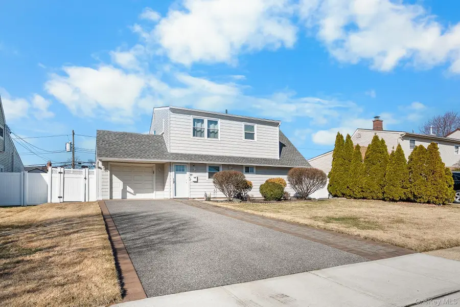 48 Daffodil Lane, Wantagh, NY 11793 - #2