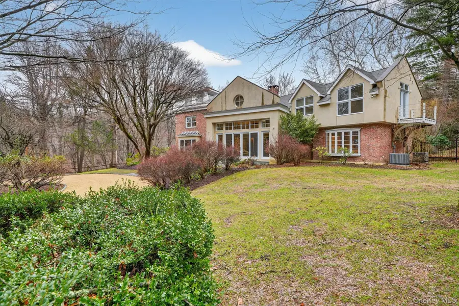 6 W Sunnyside Lane, Irvington, NY 10533 - #3