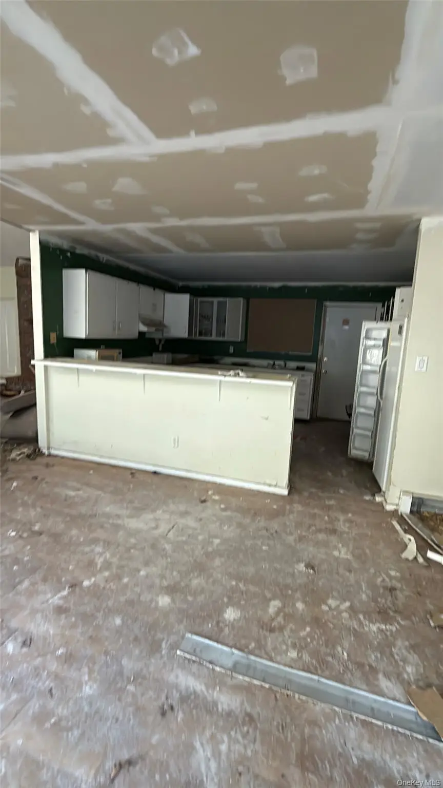 23 N Quarter Road, Westhampton, NY 11977 - #3