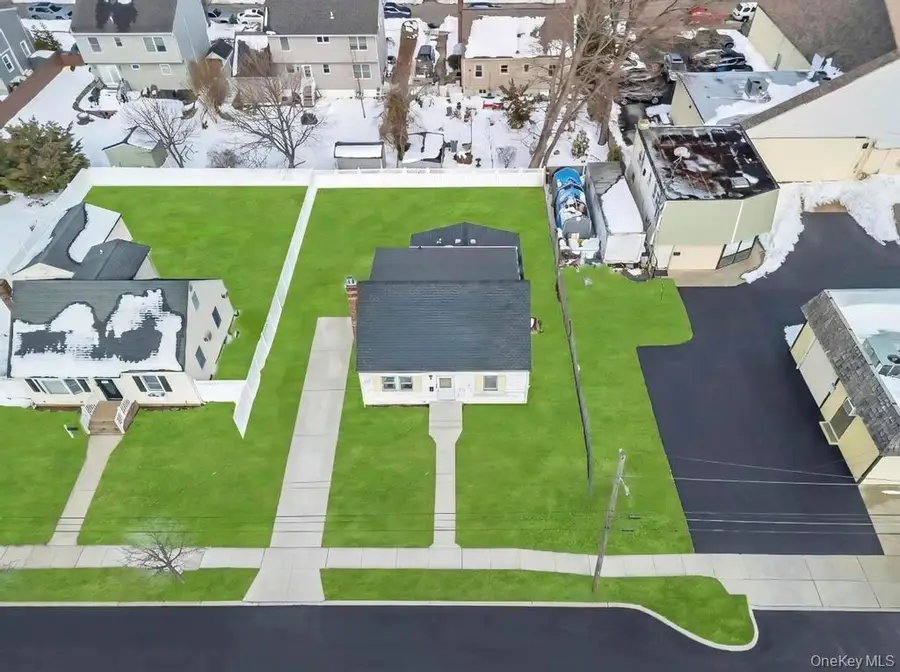 189 Ontario Avenue, Massapequa, NY 11758 - #2