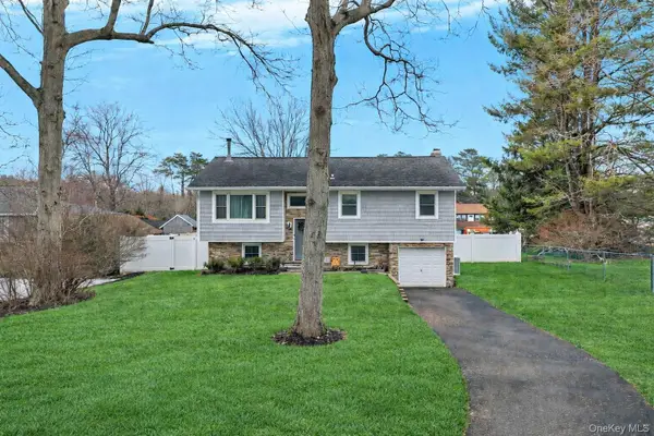 39 Joseph Place, Nesconset, NY 11767