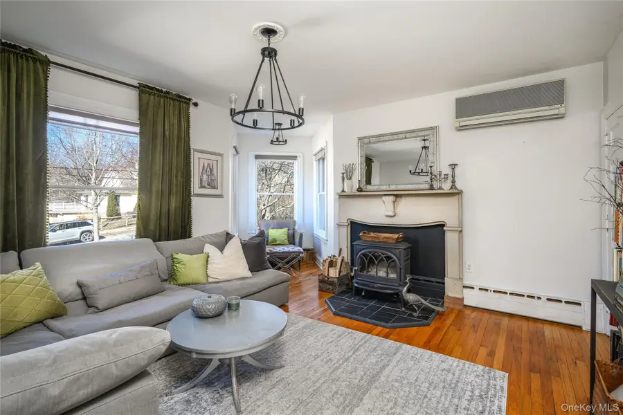 44 Merrit Avenue, Millbrook, NY 12545 - #3