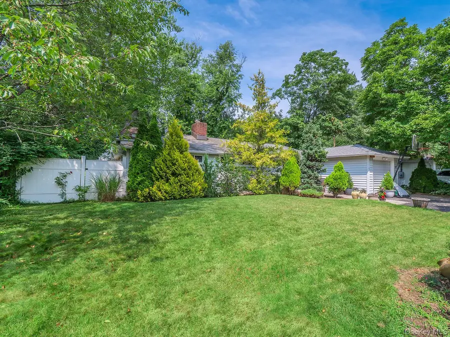 15 Park Avenue, Greenvale, NY 11548 - #2