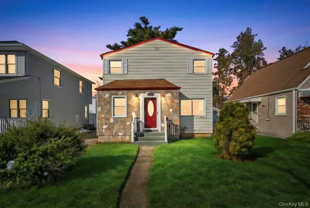 627 10th Avenue, New Hyde Park, NY 11040 - #1