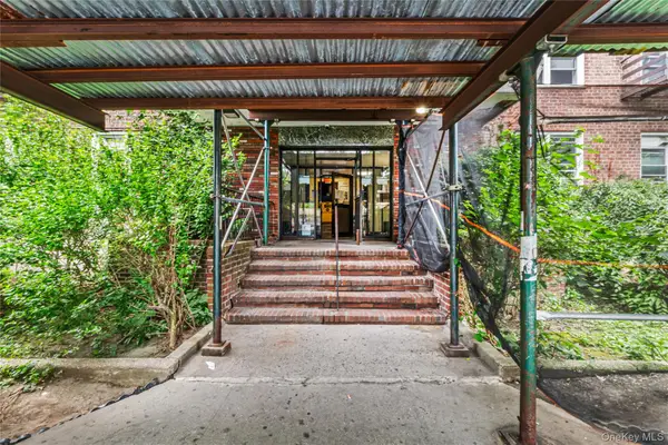 42-40 Bowne Street #1F, Flushing, NY 11355