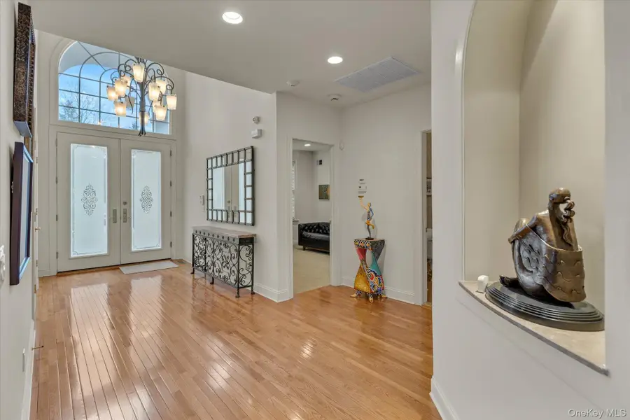 236 Altessa Boulevard, Melville, NY 11747 - #2