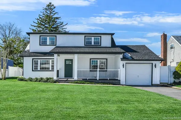 30 Jean Drive, North Babylon, NY 11703