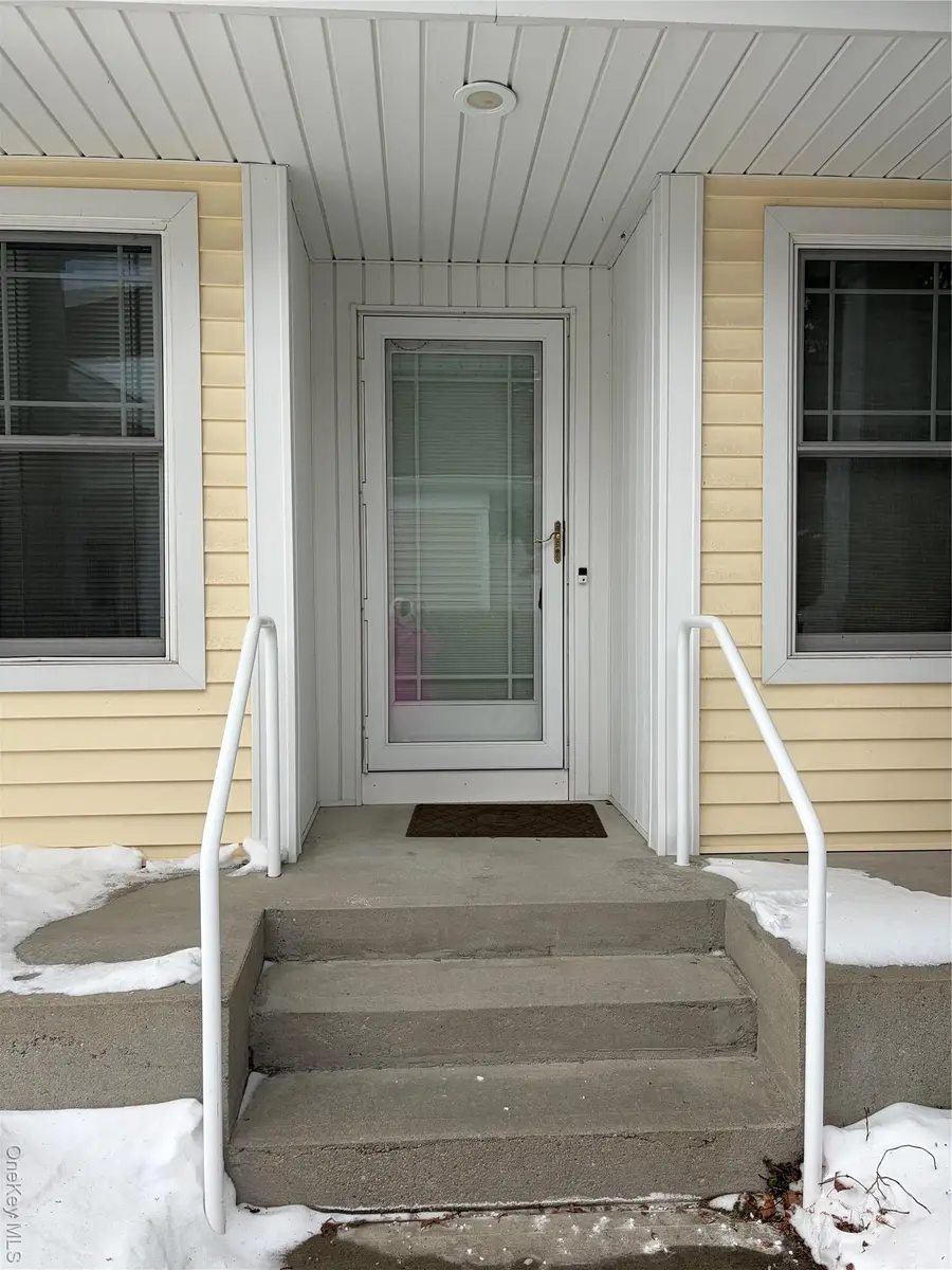 30 Oak Run, Stony Brook, NY 11790 - #2