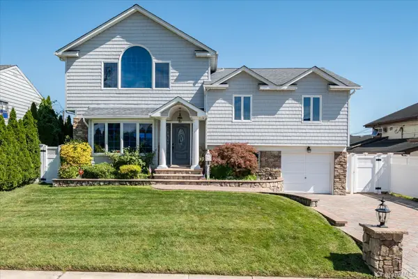 3235 Ilene Lane, Levittown, NY 11756